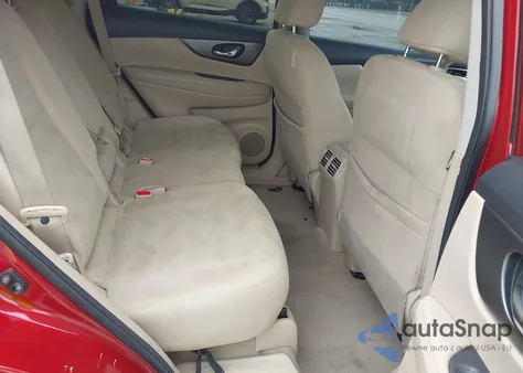 2015 Nissan Rogue S z USA, uszkodzony, nr VIN 5N1AT2MV7FC849350